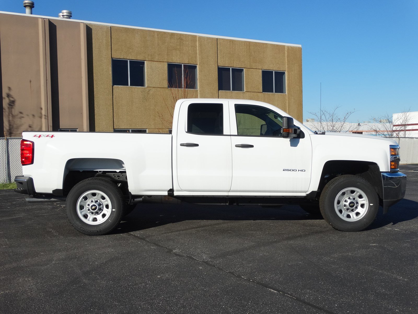 New 2017 Chevrolet Silverado 2500hd Work Truck Extended Cab Pickup In Naperville T6121 1219