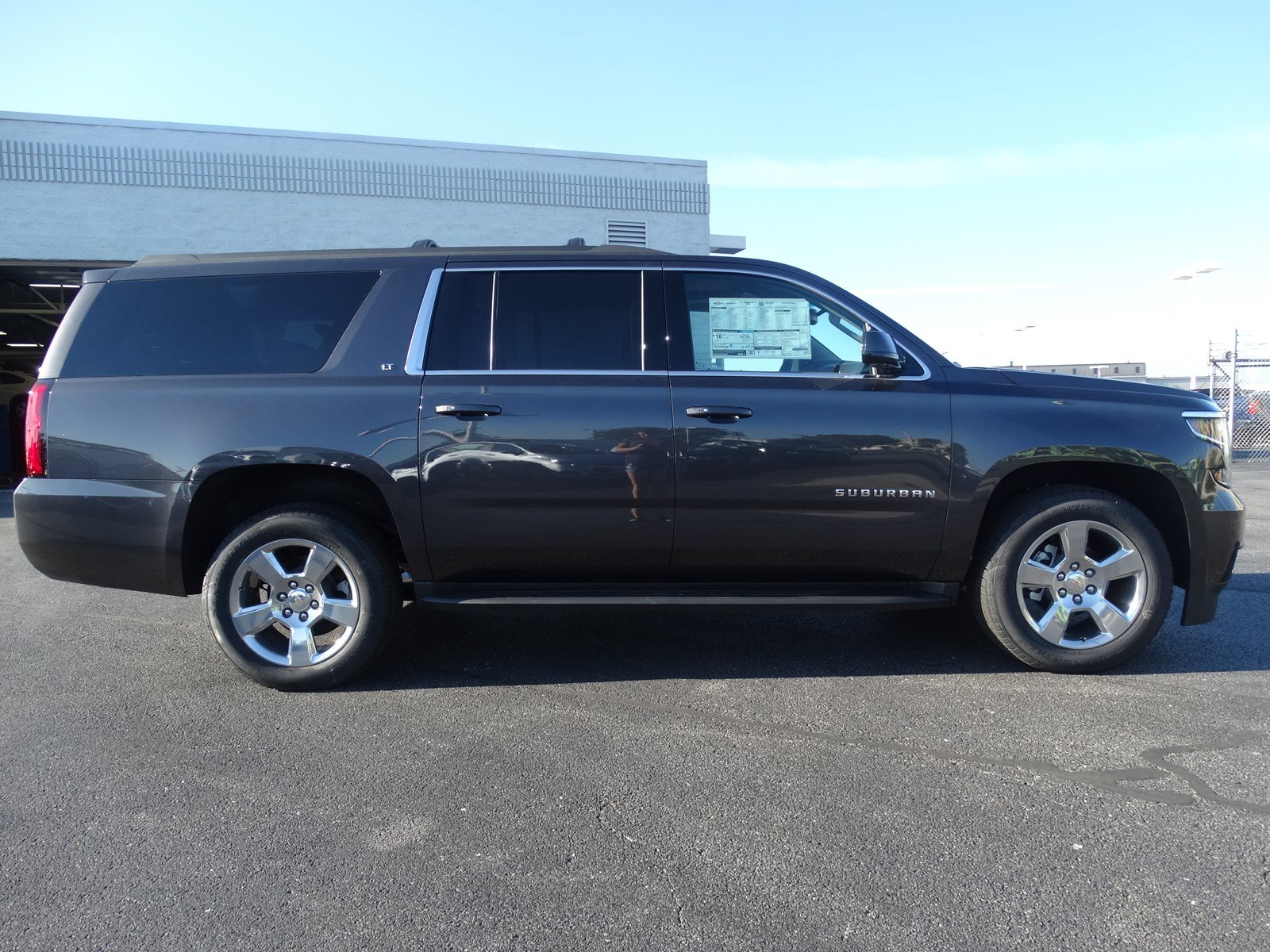 Chevrolet suburban 2017